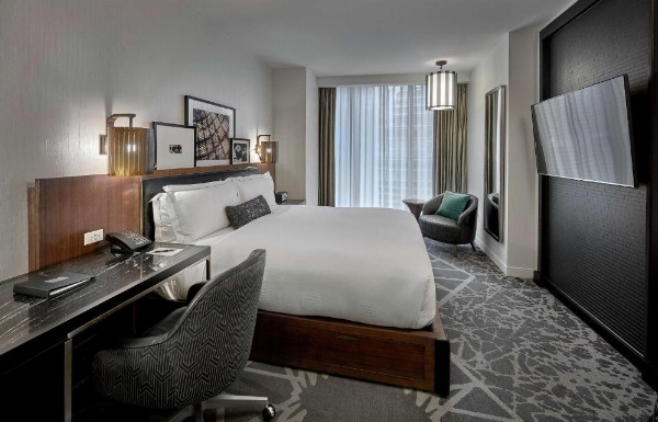 LondonHouse Chicago, Curio Collection by Hilton image 53
